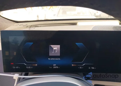 2022 BMW Ix xDrive50 z USA, uszkodzony, nr VIN WB523CF0XNCK51490